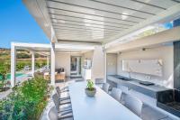 Bazén v ubytovaní Villa Kòsmos - Piscina e Giardino - Villasimius alebo v jeho blízkosti