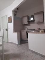 Kuchyňa alebo kuchynka v ubytovaní Villa Teresa