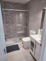 Koupelna v ubytování BAJ - Apartamentos en Playa Bajondillo, Torremolinos