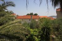 Vonkajšia záhrada v ubytovaní Apartments with a parking space Orebic, Peljesac - 10075