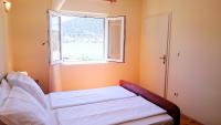 Posteľ alebo postele v izbe v ubytovaní Seaside holiday house Vinisce, Trogir - 12066