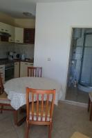 Kuchyňa alebo kuchynka v ubytovaní Seaside holiday house Vinisce, Trogir - 12066