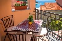 Balkón alebo terasa v ubytovaní Apartments and rooms by the sea Brela, Makarska - 13118