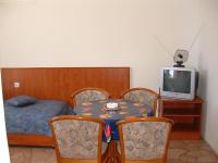 Televízia a/alebo spoločenská miestnosť v ubytovaní Apartments by the sea Lokva Rogoznica, Omis - 14853