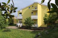 Zahrada ubytování Apartments with parking spaces Punat, Krk - 15010