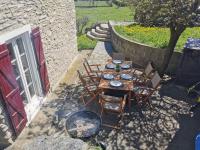 Zahrada ubytování Très belle maison typique proche de Saint-Lary
