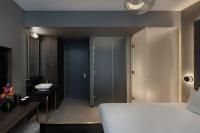 Hotel AMANO Covent Gardenにあるベッド