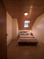 Posteľ alebo postele v izbe v ubytovaní Apartment Smoljanac 14979a