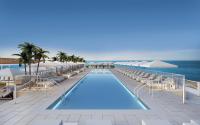 Der Swimmingpool an oder in der Nähe von 1 Hotel South Beach