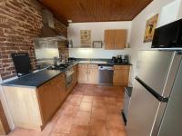 Kuchnia lub aneks kuchenny w obiekcie Beaurepaire Gîte entre Terre et Mer