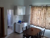 Kuchyňa alebo kuchynka v ubytovaní Apartments by the sea Podaca, Makarska - 2617