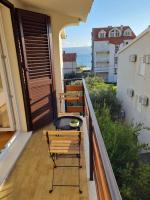 Balkón alebo terasa v ubytovaní Apartments by the sea Duce, Omis - 2821