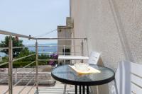 Balkón alebo terasa v ubytovaní Apartments by the sea Duce, Omis - 2992