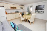 Kuchyň nebo kuchyňský kout v ubytování Apartments Marin
