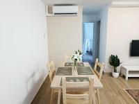 TV a/nebo společenská místnost v ubytování BAJ - Apartamentos en Playa Bajondillo, Torremolinos