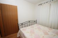 Postel nebo postele na pokoji v ubytování Apartments with a parking space Novalja, Pag - 3299