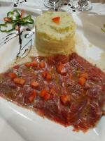 ホテルの敷地内または近くでの食事または食べ物