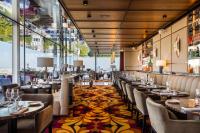 Χώρος καθιστικού στο SO/ Paris Hotel