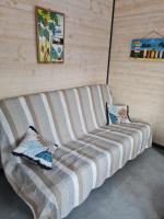 Posezení v ubytování Chalet Cosy à 10min des plages- Soulac-sur-Mer