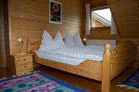 A bed or beds in a room at Lercherhof