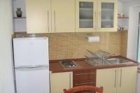 Kuchyň nebo kuchyňský kout v ubytování Apartments by the sea Igrane, Makarska - 5266