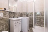 Kúpeľňa v ubytovaní Apartment Krk 5294b