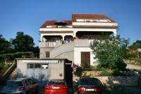 Budynek, w którym mieści się apartament