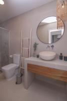 Kúpeľňa v ubytovaní Villa Eden Beachfront Corralejo By Holidays Home