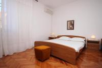Ein Bett oder Betten in einem Zimmer der Unterkunft Rooms by the sea Kustici, Pag - 6288
