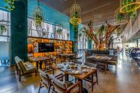 TV a/nebo společenská místnost v ubytování Fiesta Americana San Luis Potosi