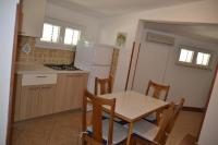 Kuchyňa alebo kuchynka v ubytovaní Apartment Kustici 6335c