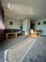 A seating area at 659 apartments