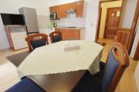 Kuchyňa alebo kuchynka v ubytovaní Apartment Katarina Zambratija 3