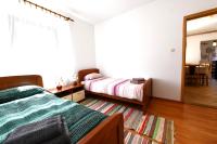 Postel nebo postele na pokoji v ubytování Holiday Home Matan