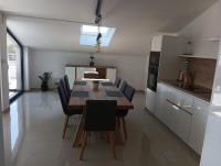 Kuchyň nebo kuchyňský kout v ubytování Penthouse Sunset