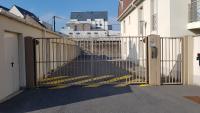 Budynek, w którym mieści się apartament