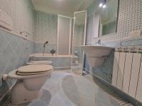 Kúpeľňa v ubytovaní Taormina Bella Vista Apartment in center with pool by Taormina Holidays