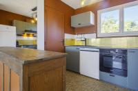 Kuchyňa alebo kuchynka v ubytovaní Appartement Tiera - Welkeys
