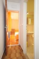 Kúpeľňa v ubytovaní Apartments with a parking space Mlini, Dubrovnik - 9043
