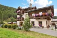 The building in which Az apartmant is located