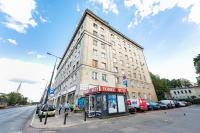 Budova, v ktorej sa apartmán nachádza