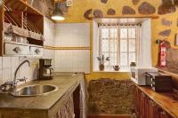 Kuchyň nebo kuchyňský kout v ubytování Casa Rural - Ländliches Haus, Pepita La De Las Flores