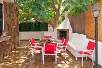 Patio alebo iná vonkajšia časť ubytovania Chalet Isabel