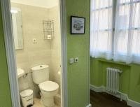 A bathroom at Hostal San Martin