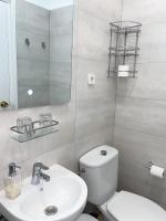 A bathroom at Hostal San Martin