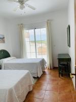 Plán poschodí v ubytovaní 4 Bedroom house with Seaviews