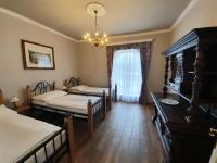 Łóżko lub łóżka w pokoju w obiekcie Lesní Hotel Peršlák