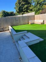 Green 3 bed bungalow with en-suite and parkingにある庭