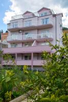 Budova, v ktorej sa apartmán nachádza