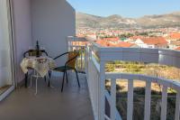Balkón alebo terasa v ubytovaní Apartments with a parking space Trogir - 15440